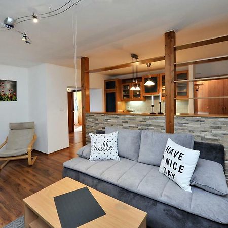 Apartman Zara Velky Slavkov Exterior foto