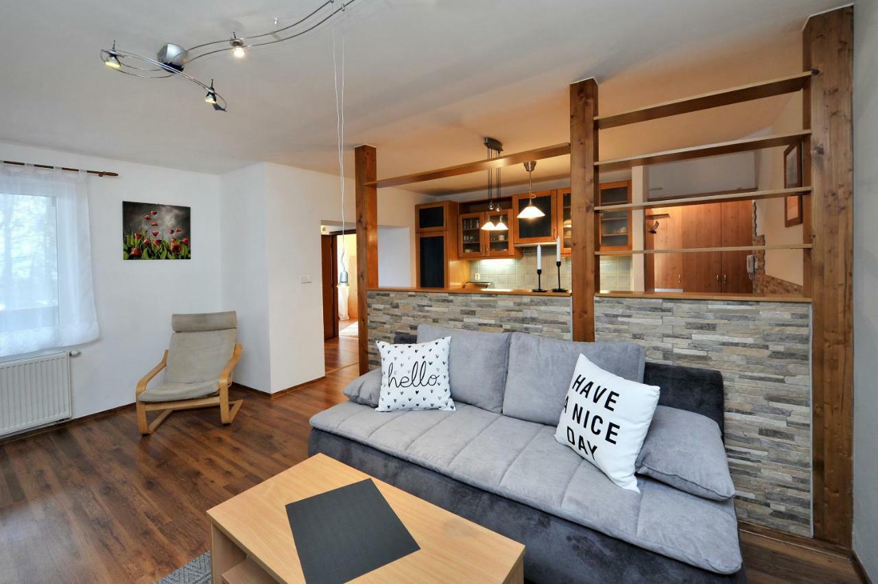Apartman Zara Velky Slavkov Exterior foto