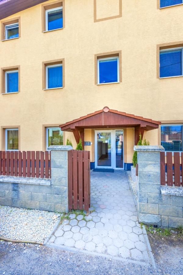 Apartman Zara Velky Slavkov Exterior foto